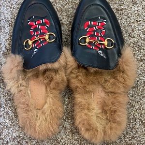 Gucci fur mule